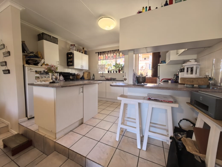 3 Bedroom Property for Sale in Fraaiuitsig Western Cape